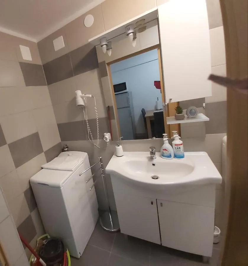 Guest house Apartmani I Sobe Mara Palit