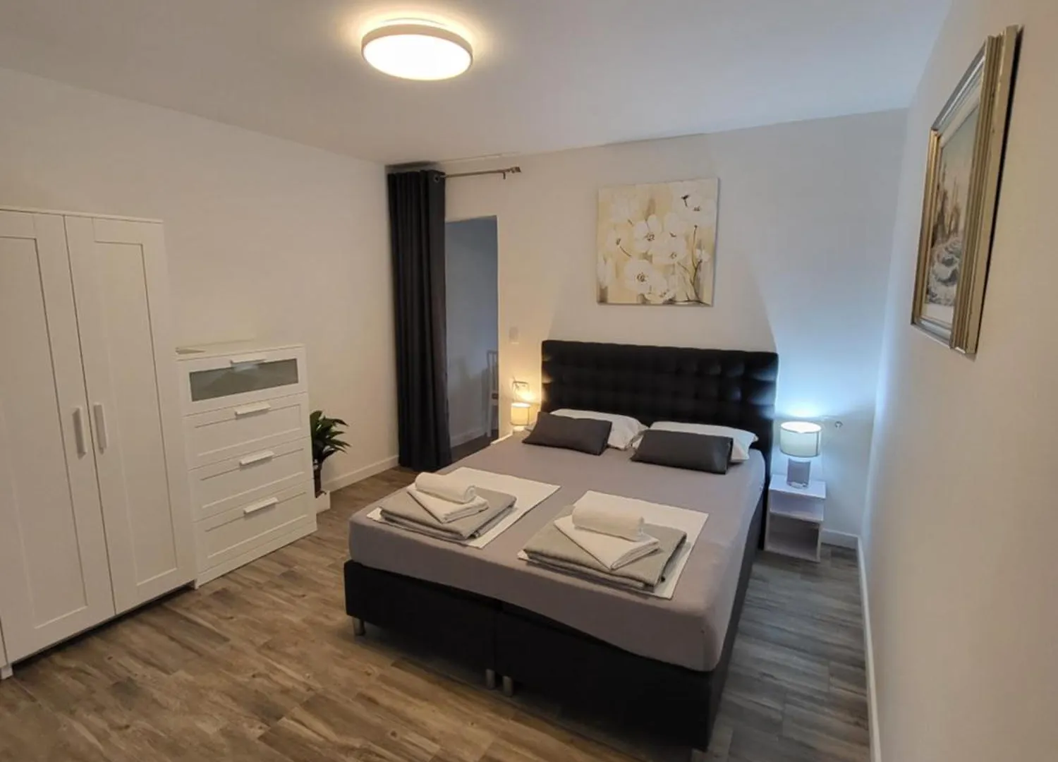 Guest house Apartmani I Sobe Mara Palit