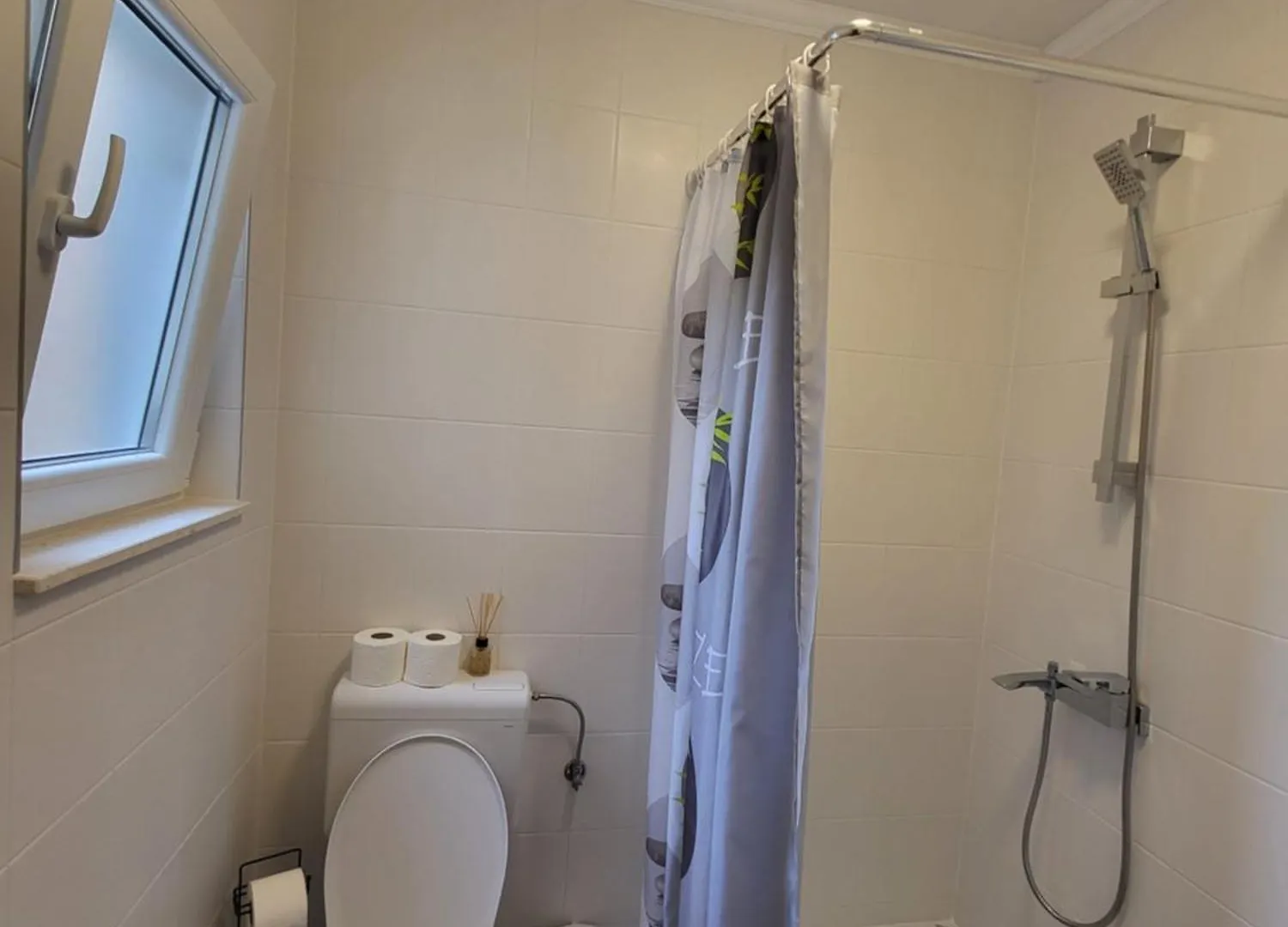Apartmani I Sobe Mara Palit