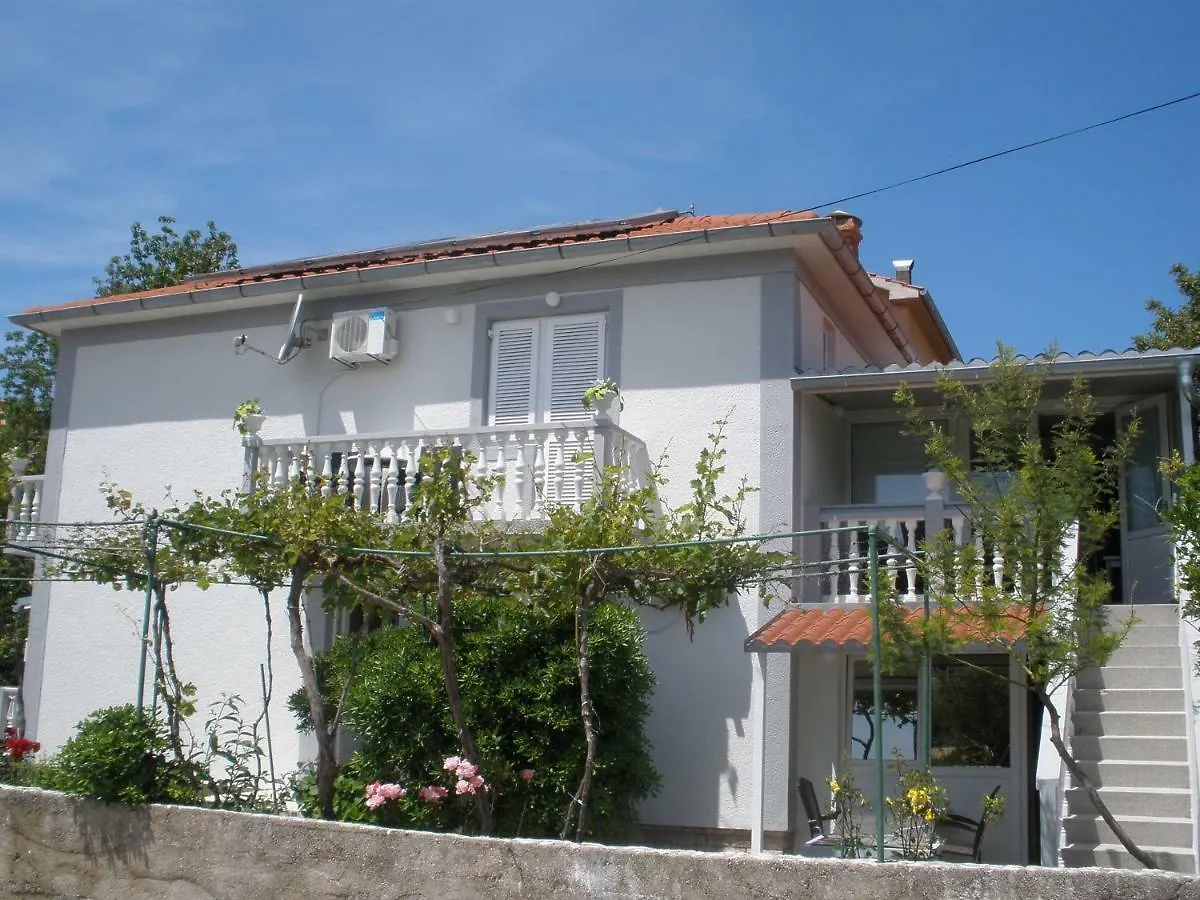Apartmani I Sobe Mara Palit Guest house