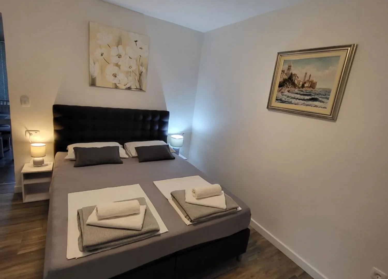 Guest house Apartmani I Sobe Mara Palit